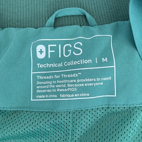 Figs Sydney Scrubs Jacket- Size Medium. Worn once. - Picture 2 of 3